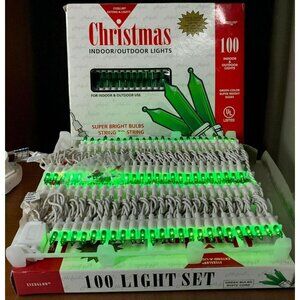 Everglow 100 Light Indoor / Outdoor Christmas String Lights Green Bulbs Lot of 2